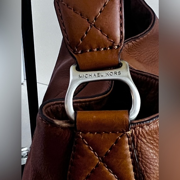 Michael Kors brown pebbles leather hobo shoulder bag - Picture 9 of 11